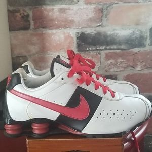 Nike Shox Classics II. Size 9